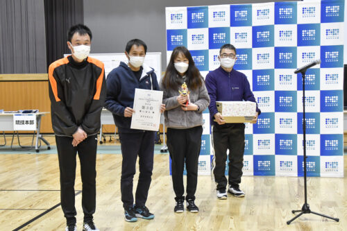 3位の「青いばら」